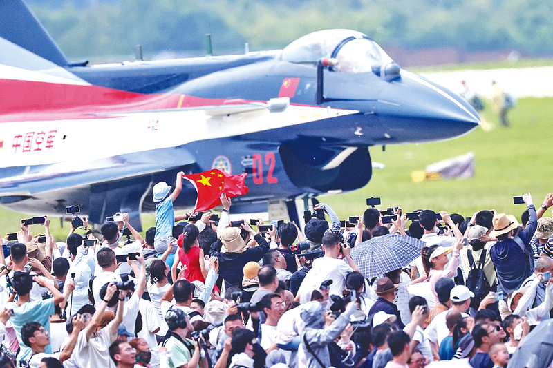 操一线天逼视频长春航空展迎来首个公众日